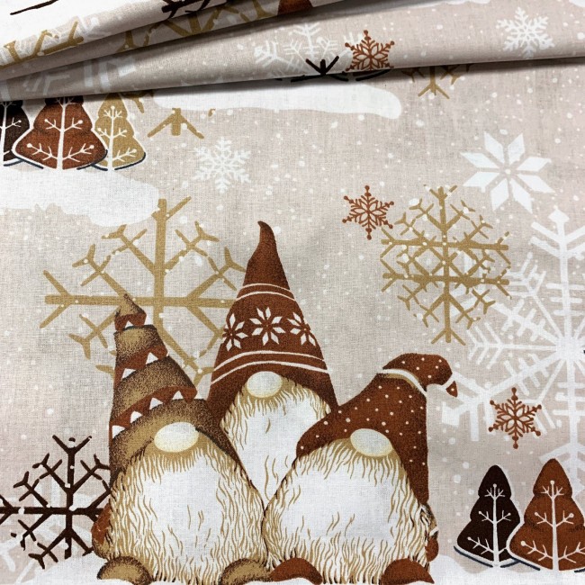 Tkanina bawełniana - Świąteczna brązowe skrzaty i śnieżynki beż