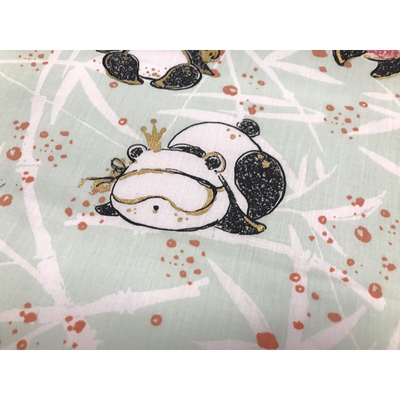 Бавовняна тканина - панди з золотом на м'ятному кулі