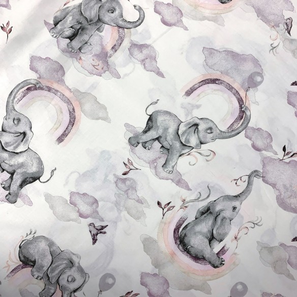 Tkanina bawełniana - Słonie w chmurkach, jasny fiolet