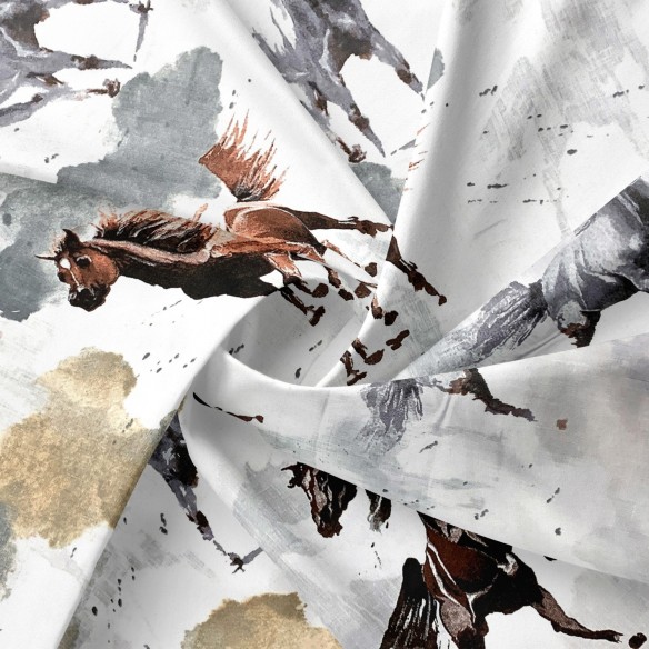 Бавовняна тканина - коричневі та сірі коні