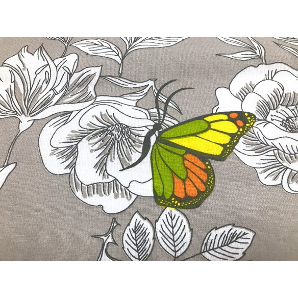 Бавовняна тканина - Метелики в саду на сірому