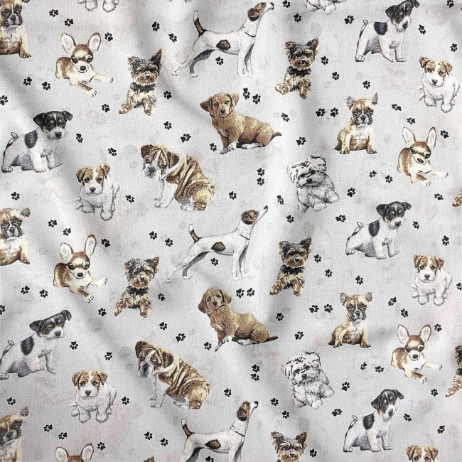 Бавовняна тканина - ноги собаки на світло-сірому фоні