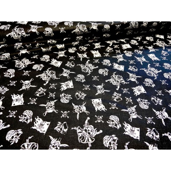 Бавовняна тканина - піратські черепи на чорному