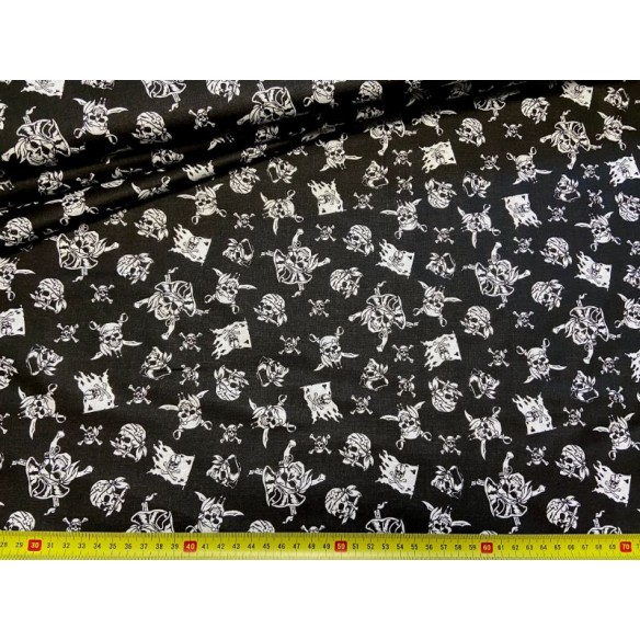 Бавовняна тканина - піратські черепи на чорному
