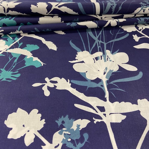 Бавовняна тканина - Пастельні квіти на темно-синьому